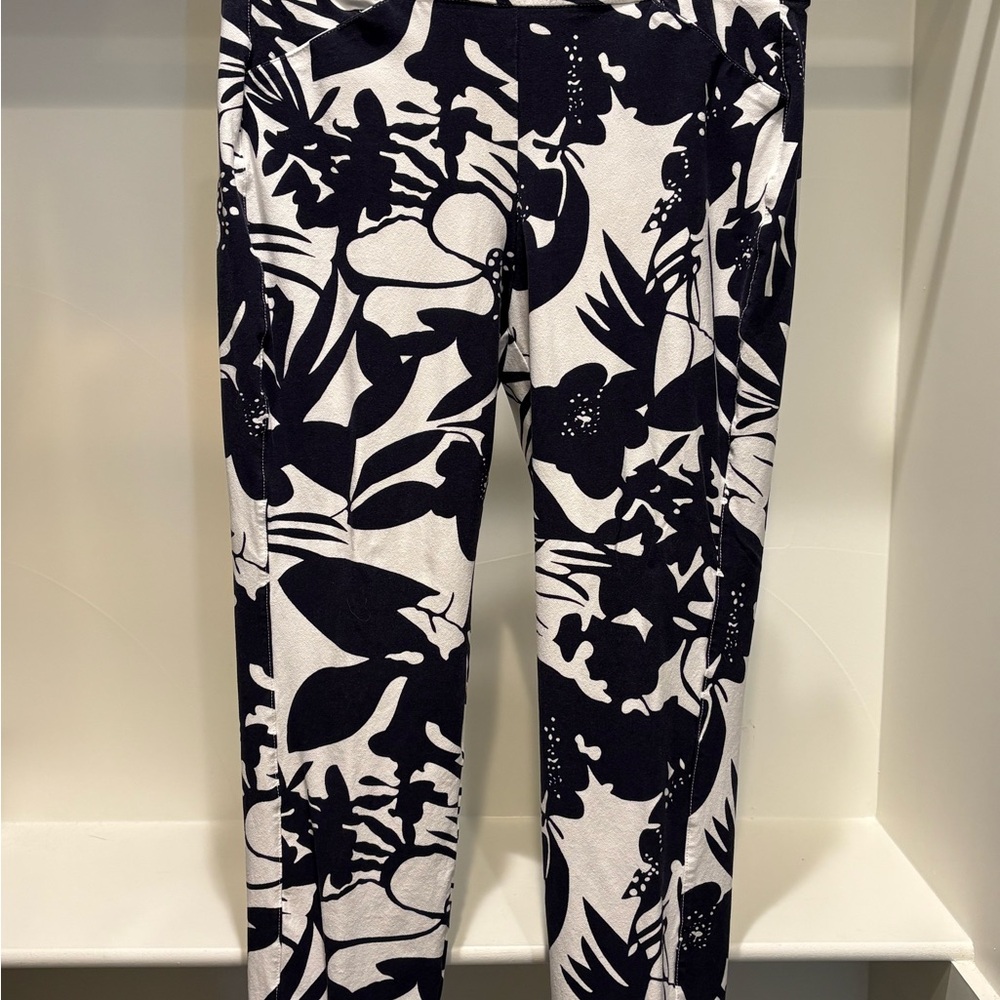 Chico's Travelers Navy and White Floral Pants, Size 2